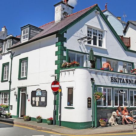 The Britannia Coaching Inn アバードベイ エクステリア 写真