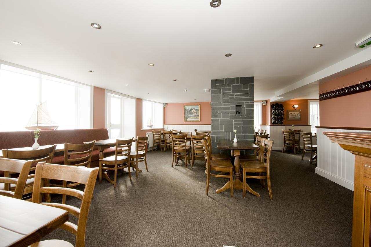 The Britannia Coaching Inn アバードベイ エクステリア 写真